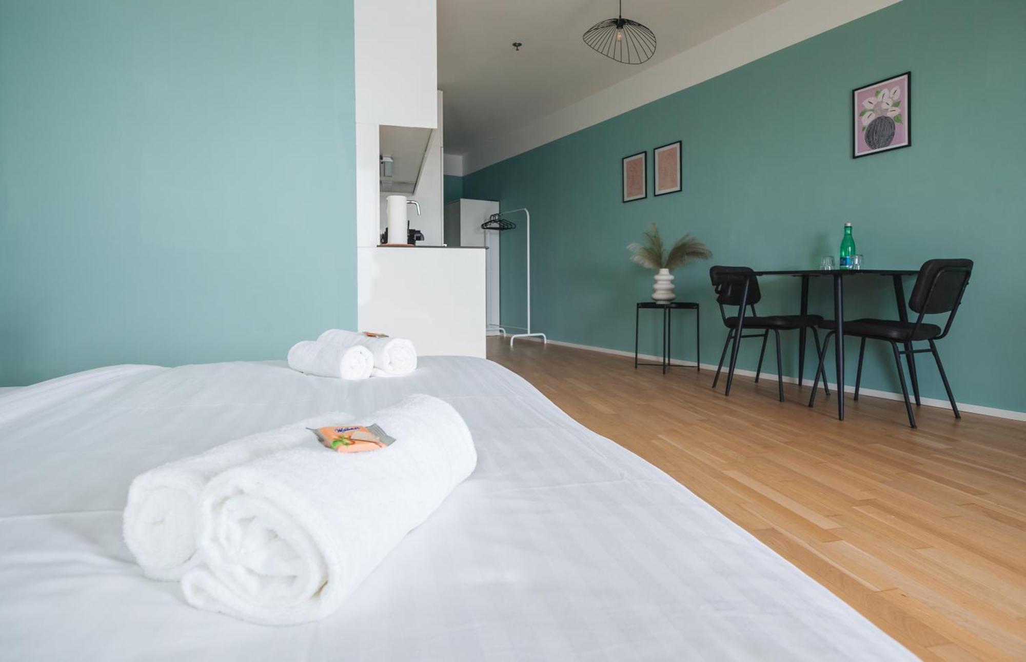 Decorous Cozy City View Suite Відень Екстер'єр фото
