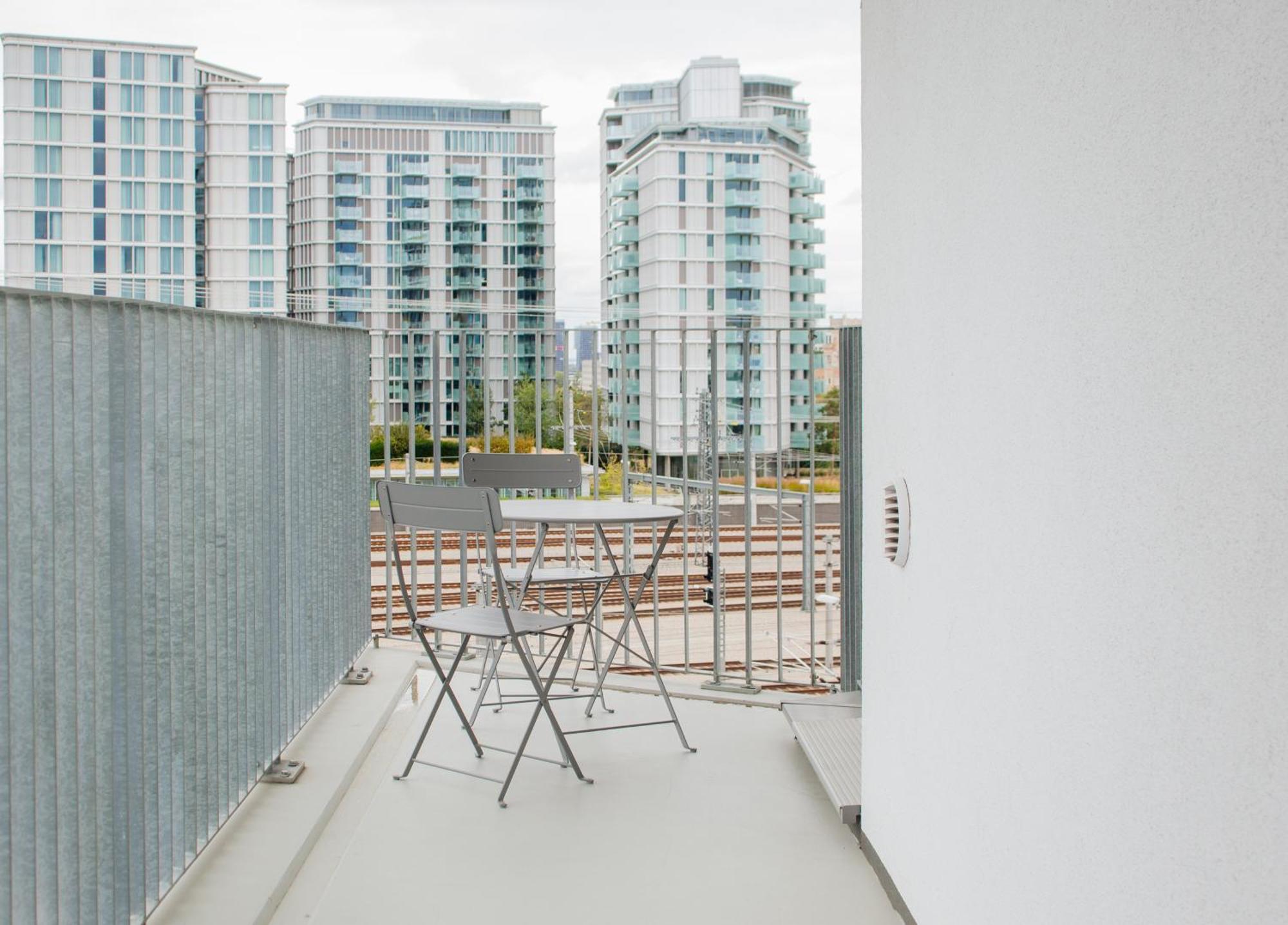 Decorous Cozy City View Suite Відень Екстер'єр фото